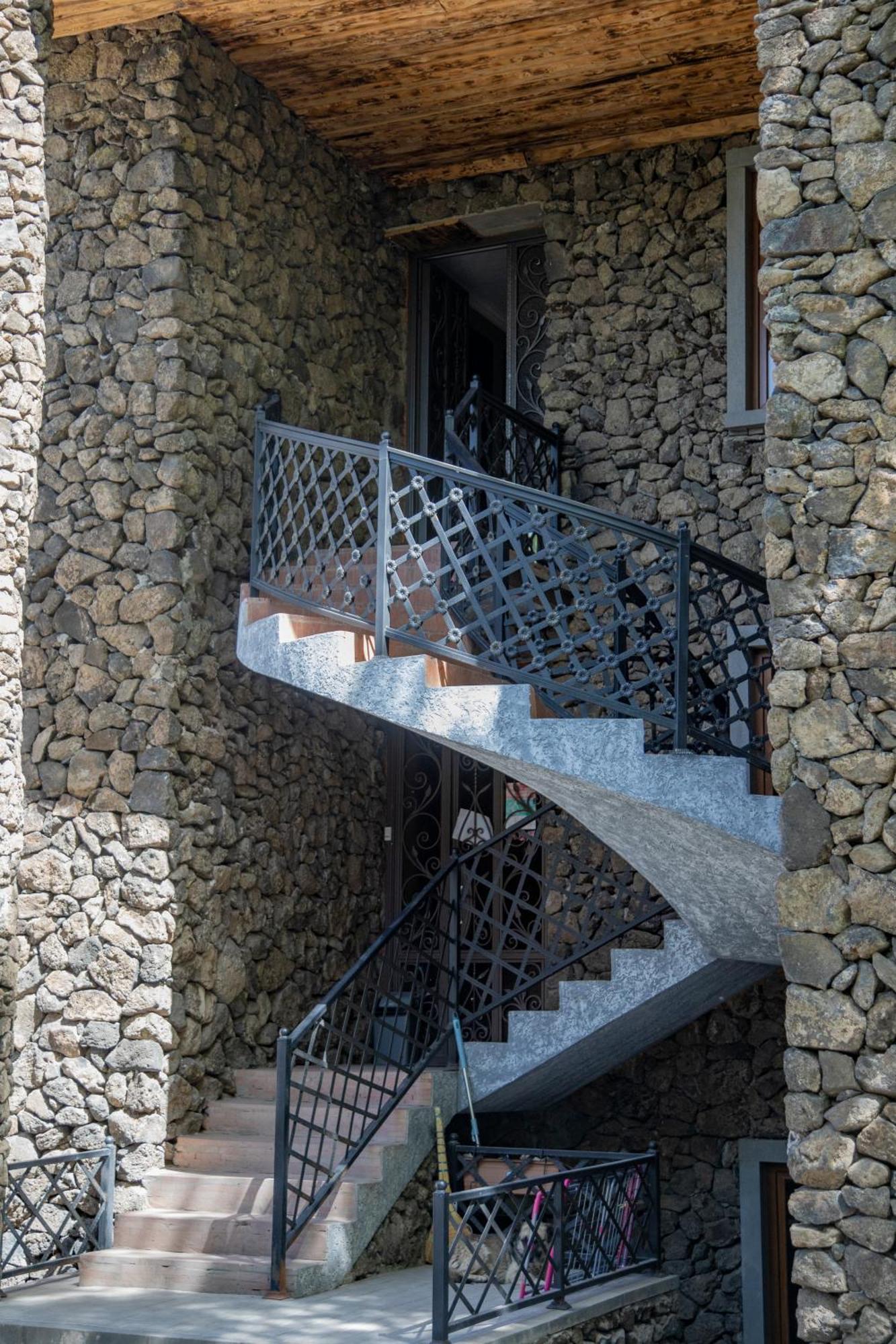 Fish Hotel Akhalkalaki Zewnętrze zdjęcie