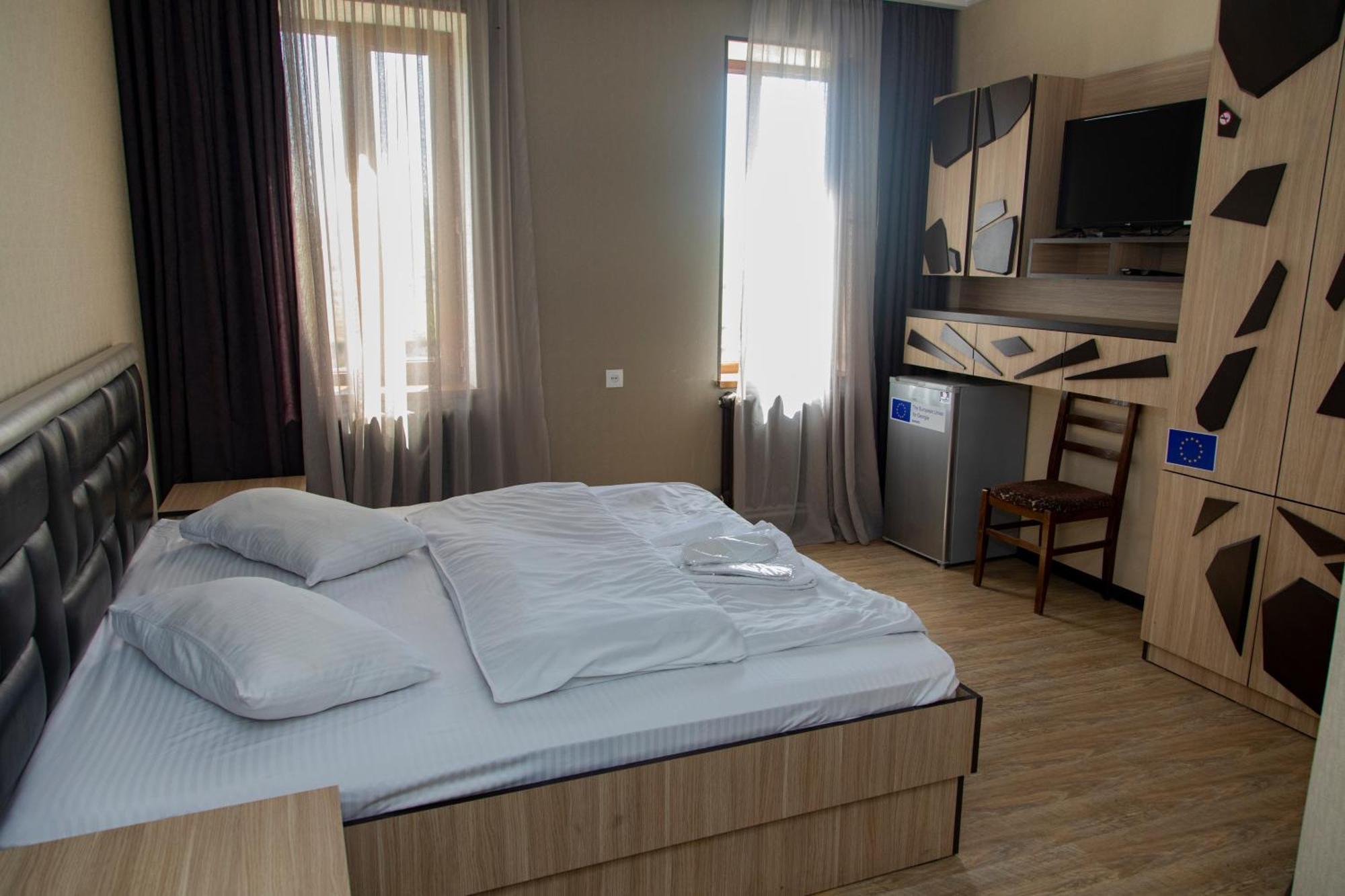 Fish Hotel Akhalkalaki Zewnętrze zdjęcie