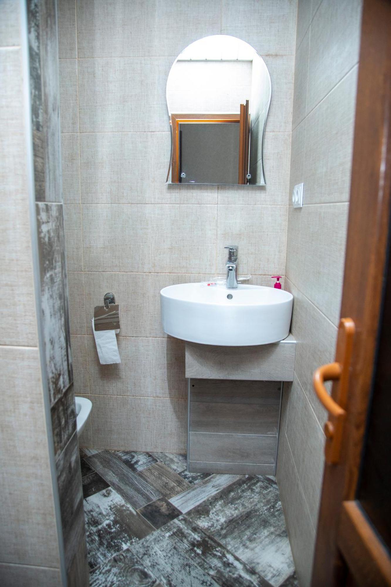 Fish Hotel Akhalkalaki Zewnętrze zdjęcie